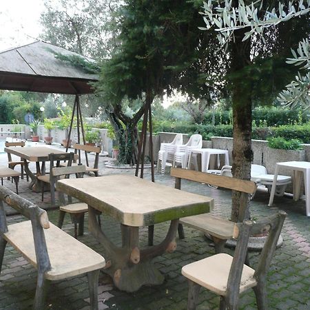 Hotel Darsena Passignano sul Trasimeno Eksteriør billede