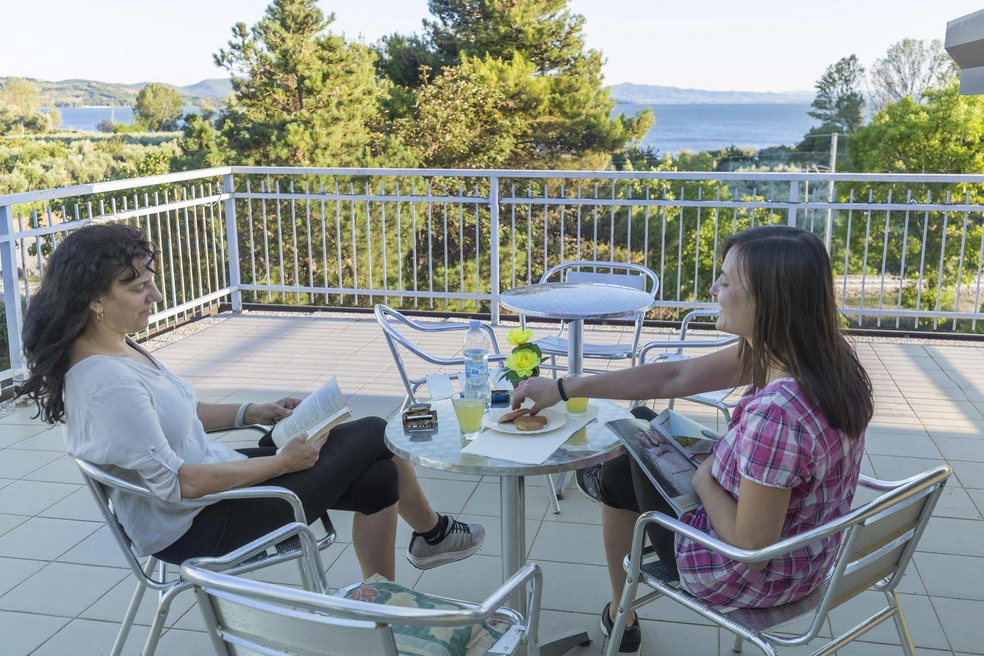Hotel Darsena Passignano sul Trasimeno Eksteriør billede